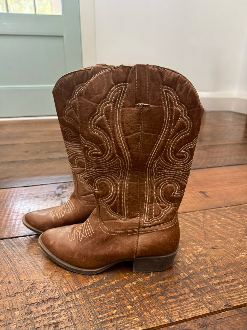 Ladies Cowboy Boots Sz 9